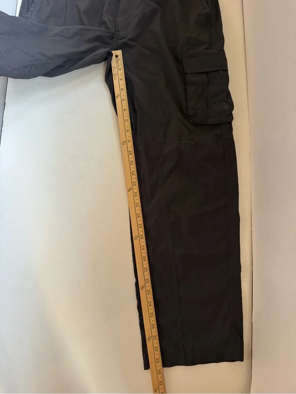 Men's The North Face nylon Pants with drawstring size 36 regular